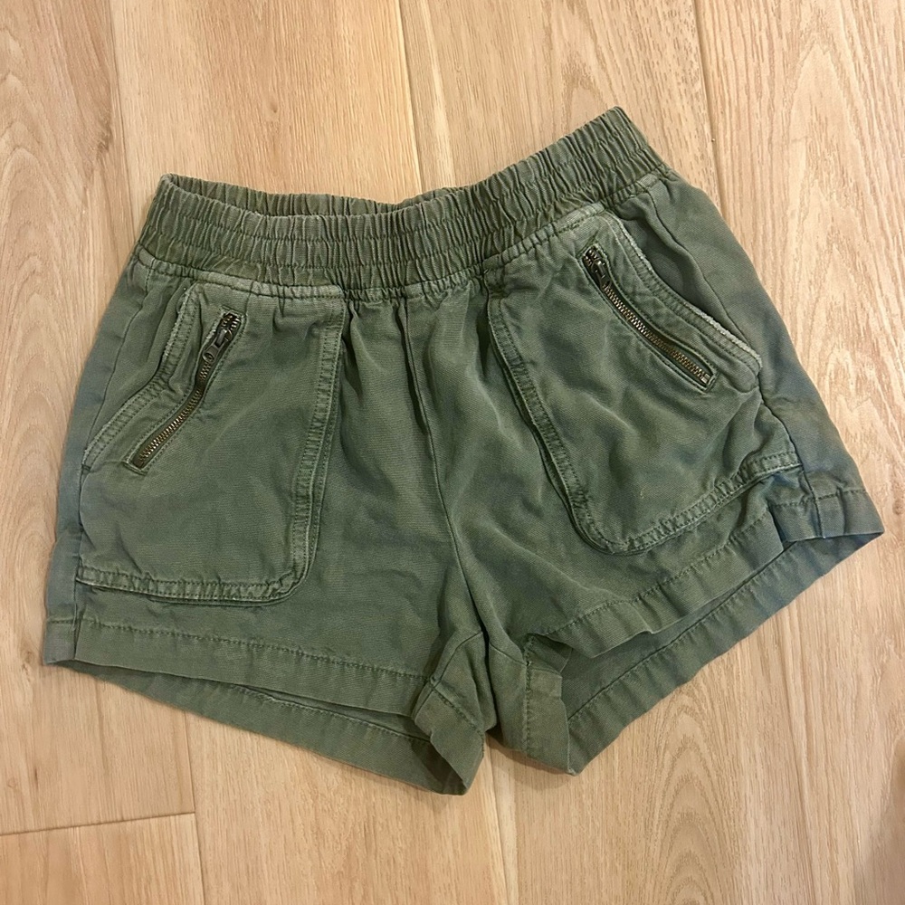 Aerie Green Cargo Shorts with Elastic Waistband